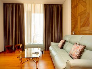 For rent 4 bedrooms condo in Sathon, Bangkok