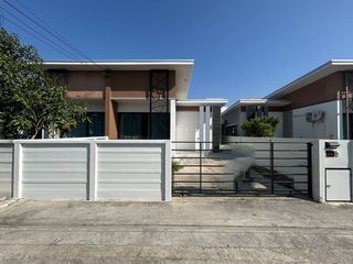 À vendre 1 chambre maison à Bang Phli, Samut Prakan