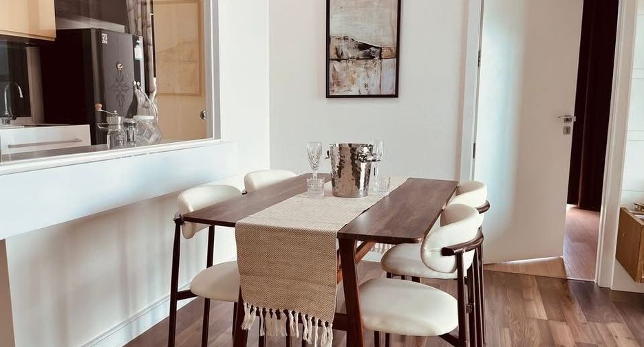 For rent 2 bedrooms condo in Phra Khanong, Bangkok