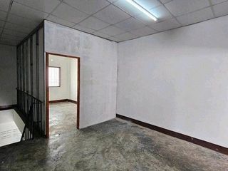 For rent 2 bedrooms retail Space in Bang Phli, Samut Prakan