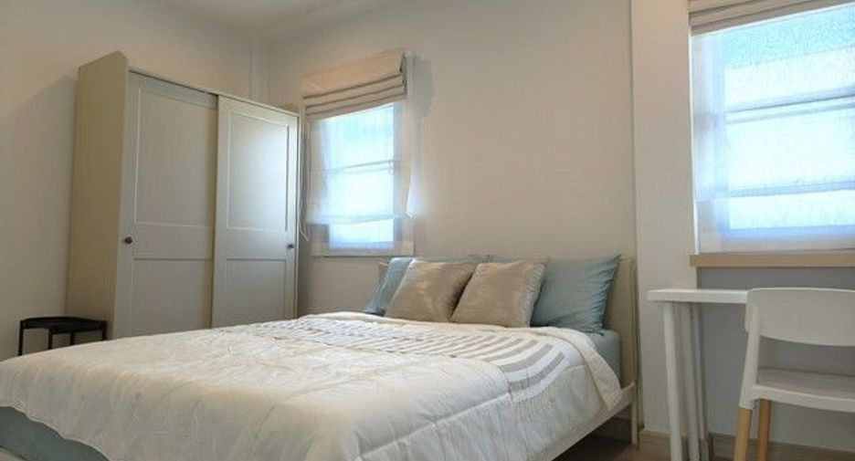 For rent 3 bedrooms house in Ban Bueng, Chonburi