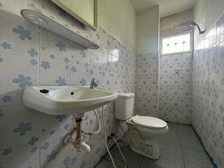 Local comercial en venta de 3 habitaciones en Nong Chok, Bangkok
