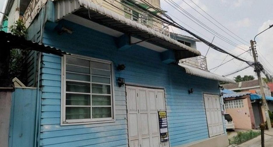 Local comercial en venta de 3 habitaciones en Bangkok Noi, Bangkok