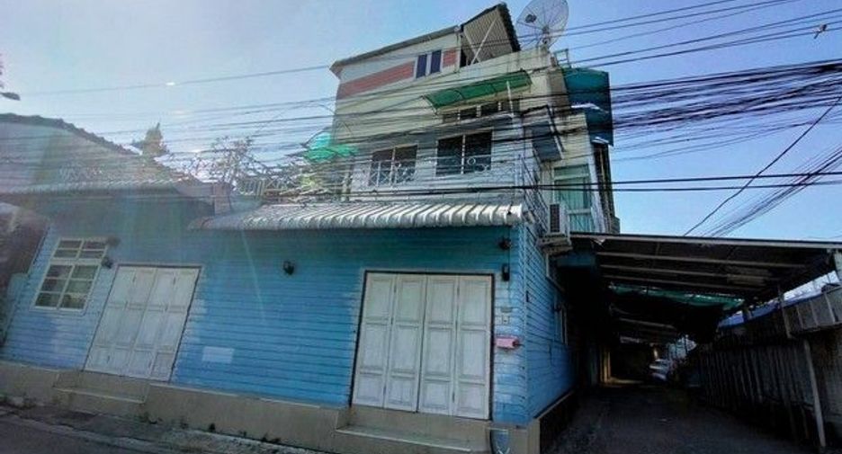Local comercial en venta de 3 habitaciones en Bangkok Noi, Bangkok