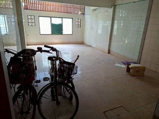 For sale 3 bedrooms retail Space in Phasi Charoen, Bangkok