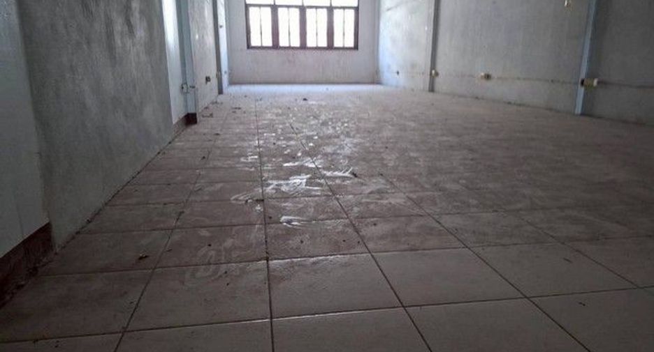 For sale 3 bedrooms retail Space in Phasi Charoen, Bangkok