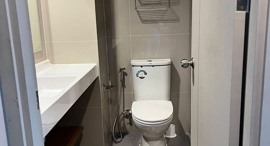 Condo en alquiler de 1 habitaciones en Phra Khanong, Bangkok