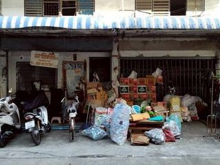 Local comercial en venta de 4 habitaciones en Thung Khru, Bangkok