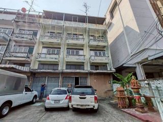Local comercial en venta de 3 habitaciones en Chom Thong, Bangkok