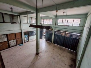 Local comercial en venta de 3 habitaciones en Chom Thong, Bangkok