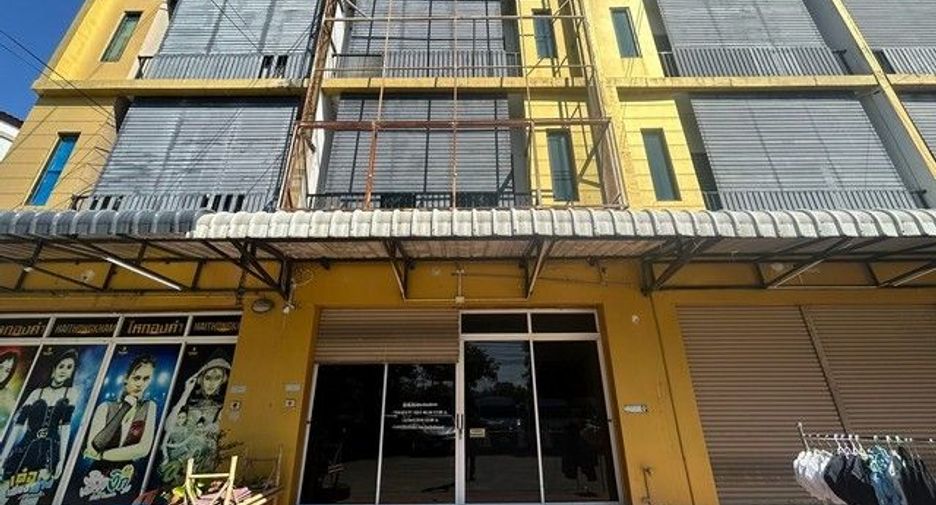 For sale 2 bedrooms retail Space in Sai Mai, Bangkok