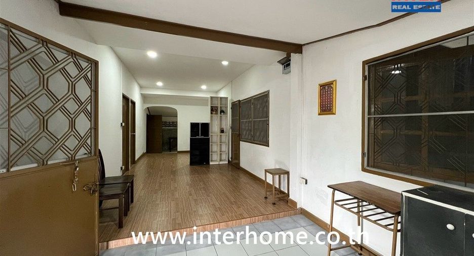 Haus zum Kauf mit 3 Zimmer in Min Buri, Bangkok