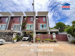 For sale 4 bedrooms townhouse in Mueang Nonthaburi, Nonthaburi