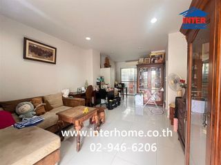 For sale 4 bedrooms townhouse in Mueang Nonthaburi, Nonthaburi