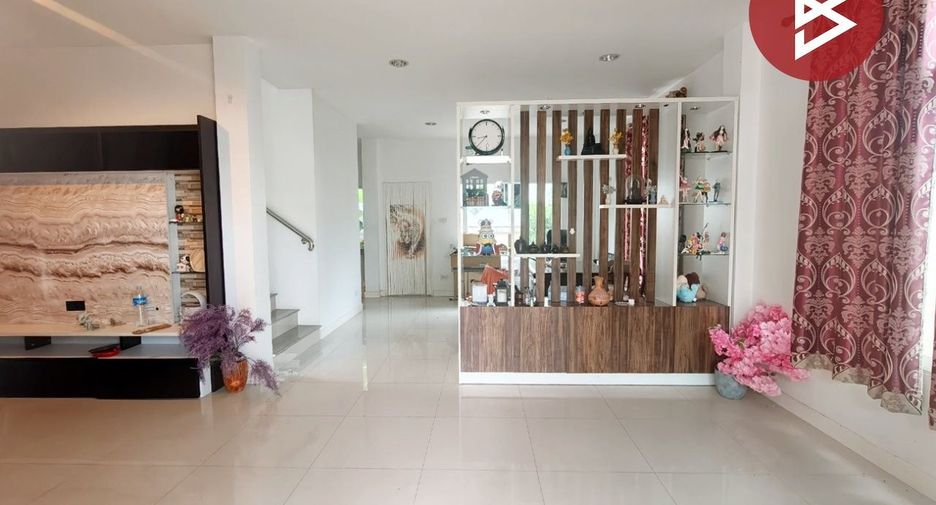 Casa en venta de 3 habitaciones en Bang Pakong, Chachoengsao
