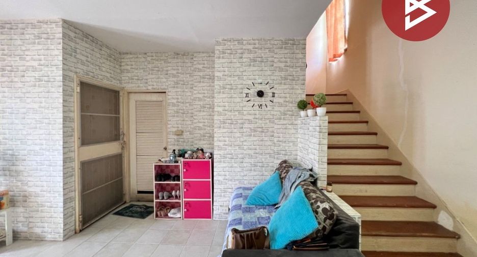 For sale 3 bedrooms house in Nakhon Chai Si, Nakhon Pathom