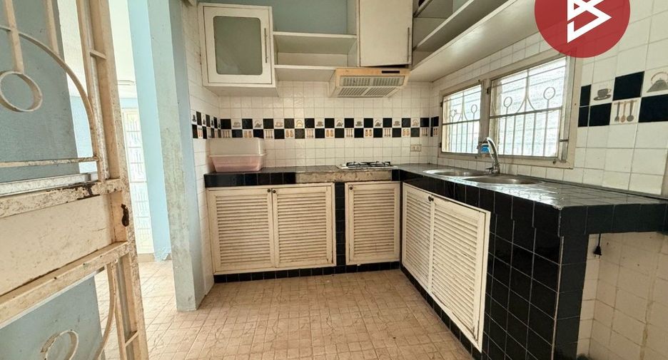 À vendre 4 chambres maison à Bang Bua Thong, Nonthaburi