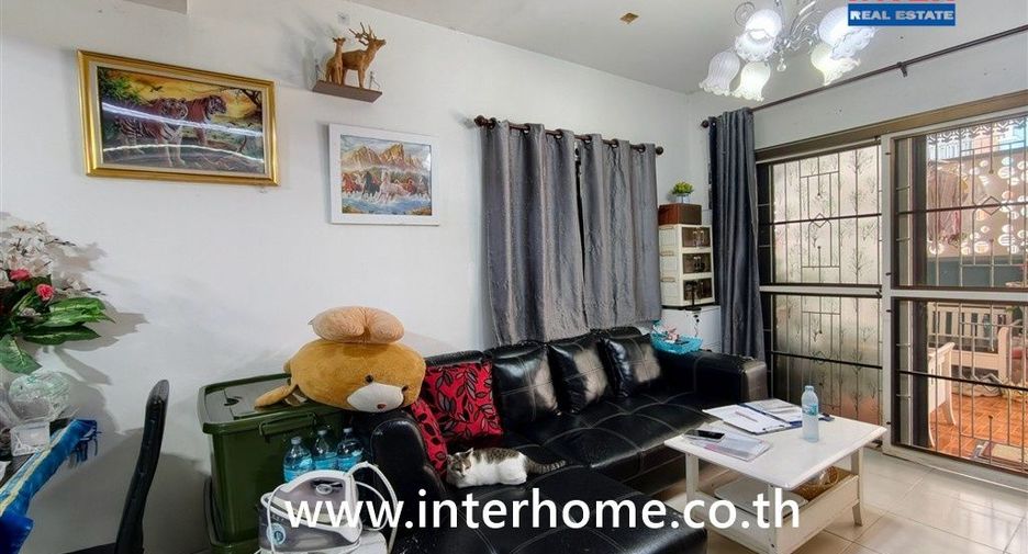 For sale 3 bedrooms townhouse in Khlong Luang, Pathum Thani