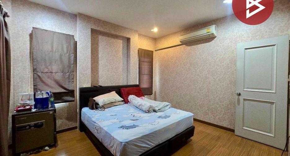 For sale 3 bedrooms house in Min Buri, Bangkok