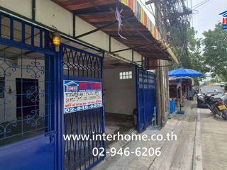 À vendre 3 chambres maison de ville à Mueang Nonthaburi, Nonthaburi