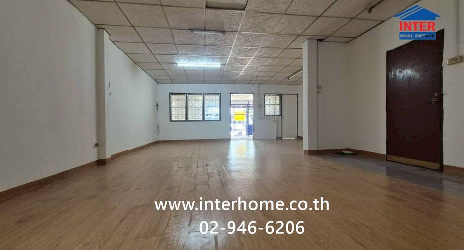 À vendre 3 chambres maison de ville à Mueang Nonthaburi, Nonthaburi