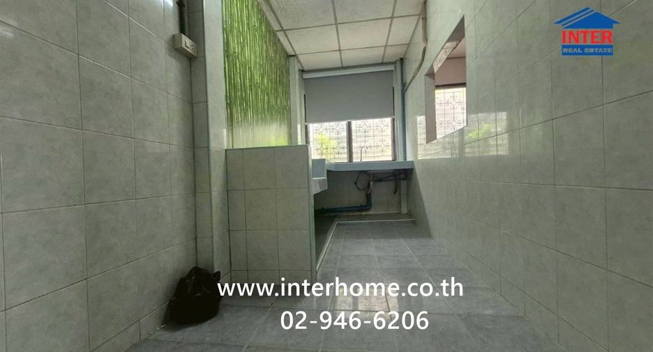 À vendre 3 chambres maison de ville à Mueang Nonthaburi, Nonthaburi