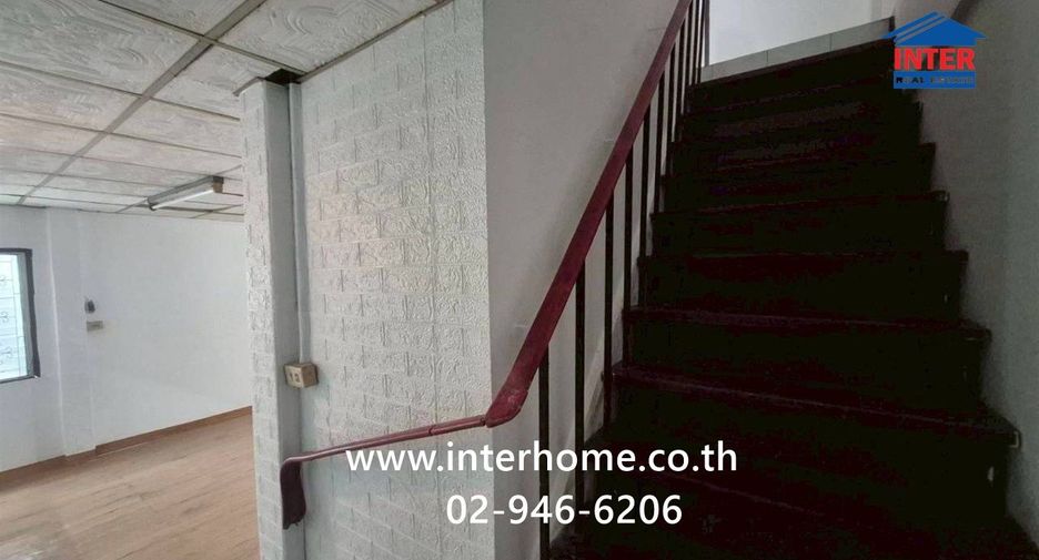 À vendre 3 chambres maison de ville à Mueang Nonthaburi, Nonthaburi