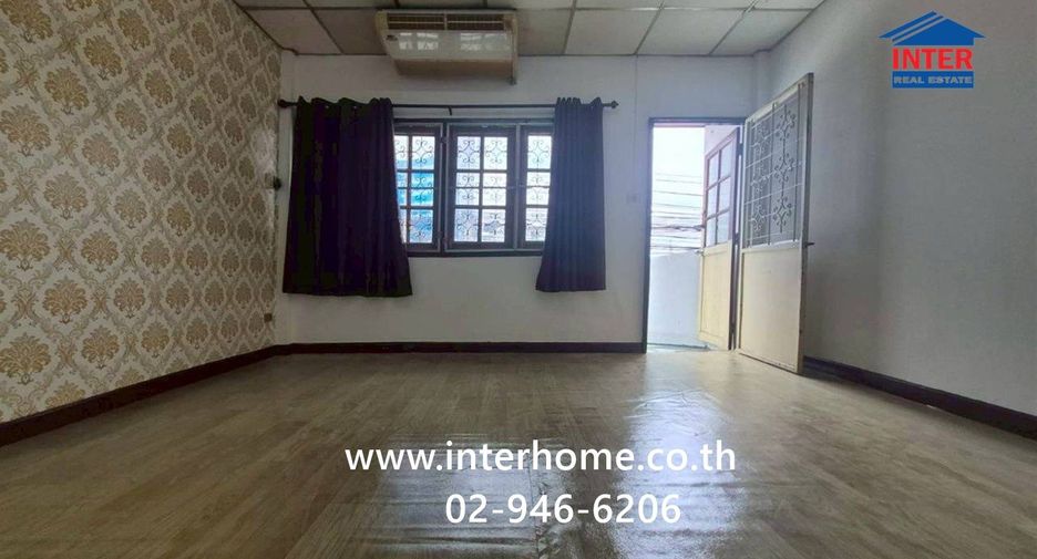 À vendre 3 chambres maison de ville à Mueang Nonthaburi, Nonthaburi