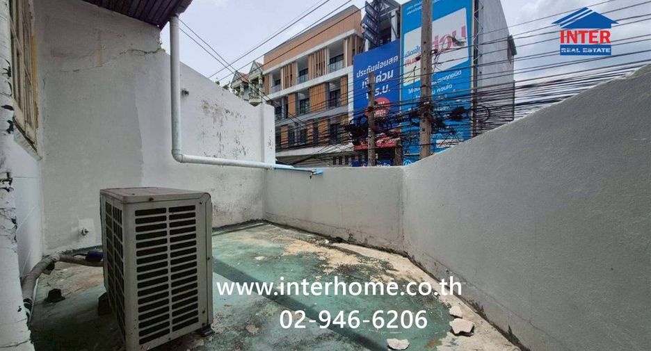 À vendre 3 chambres maison de ville à Mueang Nonthaburi, Nonthaburi