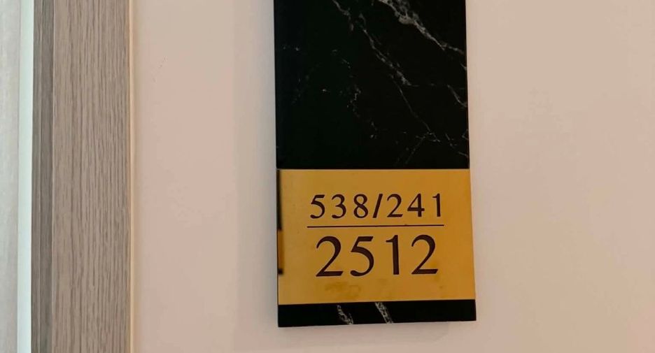 For sale studio condo 