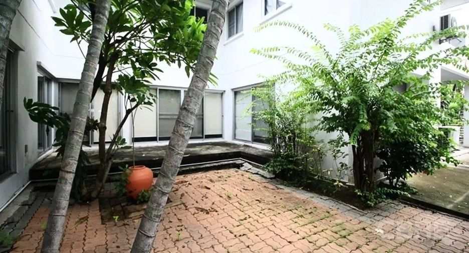 Casa en venta de 3 habitaciones en Suan Luang, Bangkok