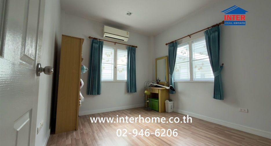 Casa en venta de 3 habitaciones en Bang Sao Thong, Samut Prakan