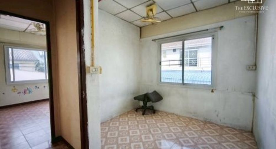 Haus zum Kauf mit 4 Zimmer in Mueang Nonthaburi, Nonthaburi
