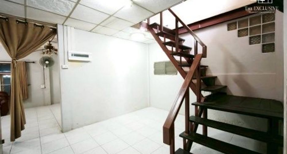 Haus zum Kauf mit 4 Zimmer in Mueang Nonthaburi, Nonthaburi