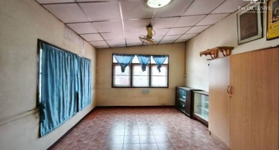 Haus zum Kauf mit 4 Zimmer in Mueang Nonthaburi, Nonthaburi