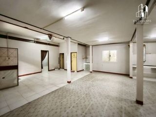 Haus zum Kauf mit 4 Zimmer in Mueang Nonthaburi, Nonthaburi