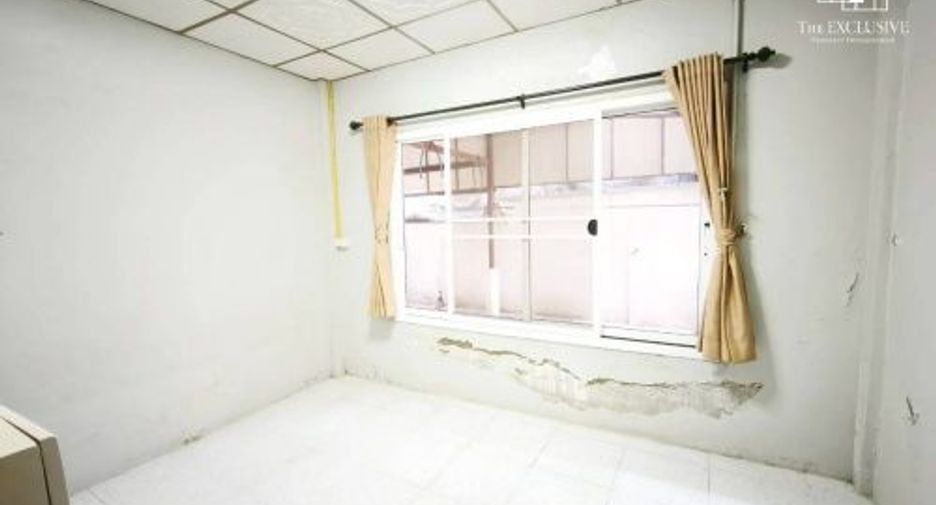 Haus zum Kauf mit 4 Zimmer in Mueang Nonthaburi, Nonthaburi