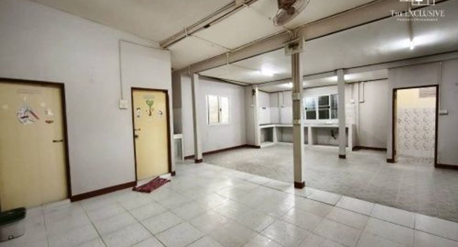 Haus zum Kauf mit 4 Zimmer in Mueang Nonthaburi, Nonthaburi
