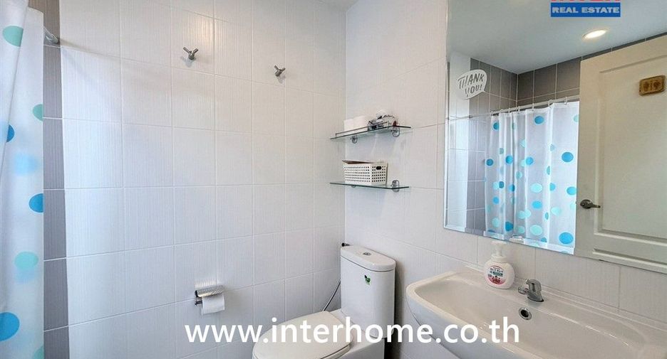 Casa en venta de 4 habitaciones en Lat Krabang, Bangkok