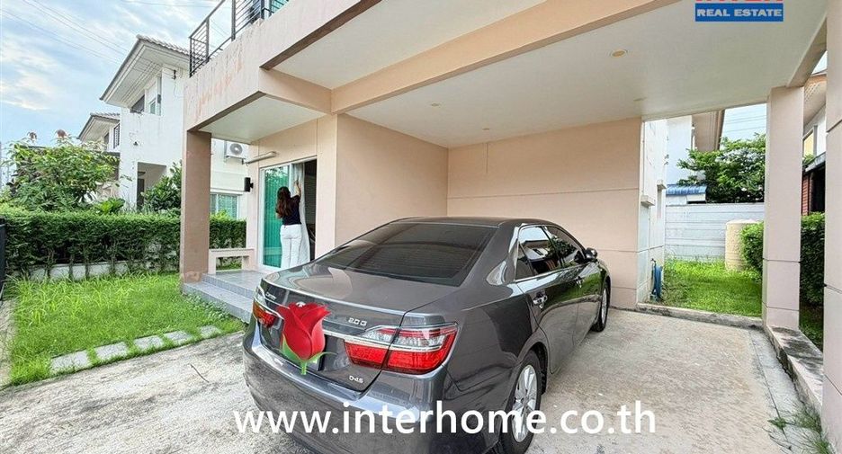 Casa en venta de 4 habitaciones en Lat Krabang, Bangkok