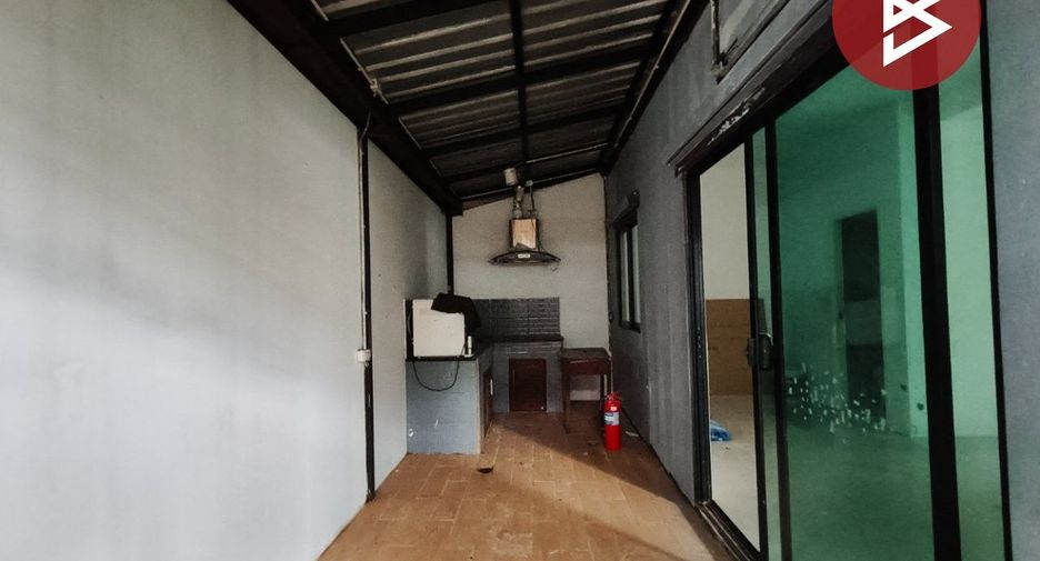 For rent and for sale 3 bedrooms townhouse in Prawet, Bangkok