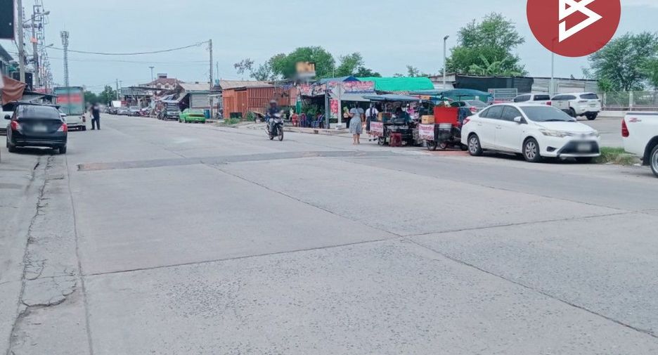Local comercial en venta de 3 habitaciones en Bang Phli, Samut Prakan