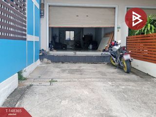Local comercial en venta de 3 habitaciones en Bang Phli, Samut Prakan