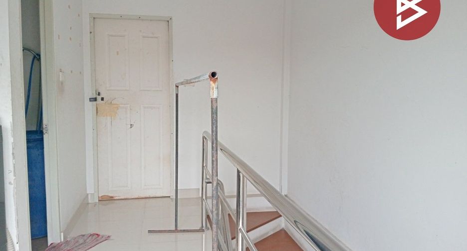 Local comercial en venta de 3 habitaciones en Bang Phli, Samut Prakan