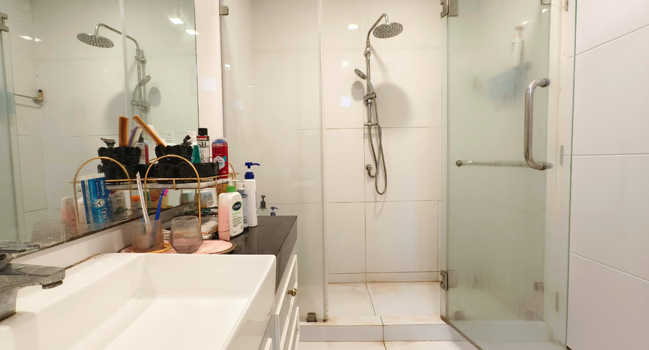 Casa en venta de 5 habitaciones en Khan Na Yao, Bangkok
