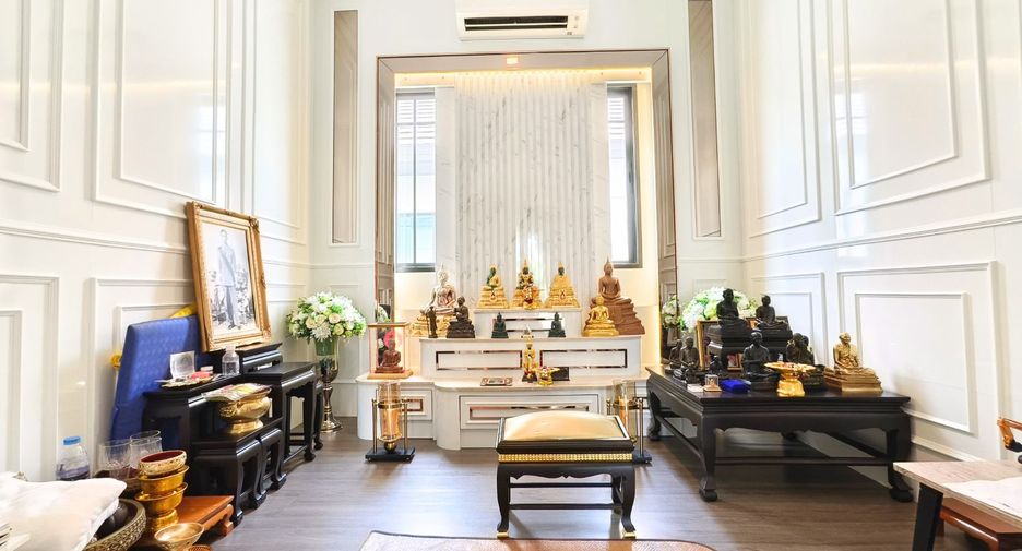 Casa en venta de 5 habitaciones en Khan Na Yao, Bangkok
