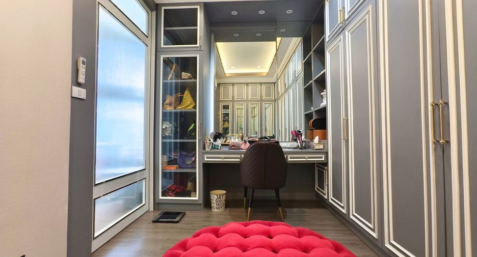 Casa en venta de 5 habitaciones en Khan Na Yao, Bangkok