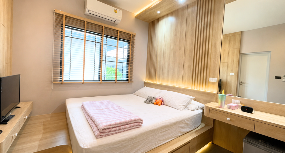Casa en venta de 5 habitaciones en Khan Na Yao, Bangkok