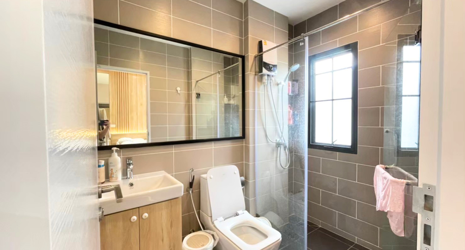 Casa en venta de 5 habitaciones en Khan Na Yao, Bangkok