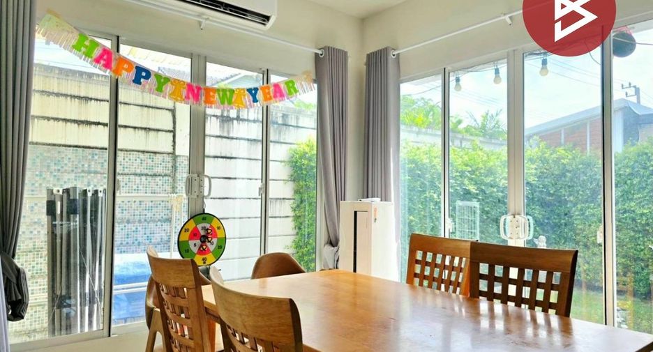 Casa en venta de 4 habitaciones en Bang Khun Thian, Bangkok